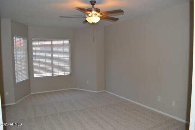 2910 W Marconi Ave Phoenix, AZ 85053 photo 4