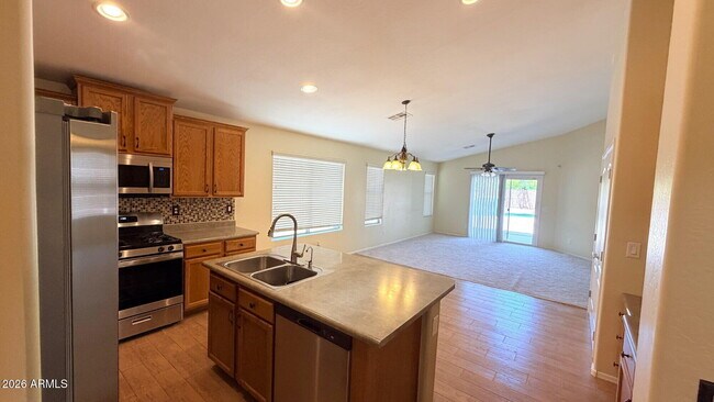19546 N Krupps Ct Maricopa, AZ 85138 photo 3