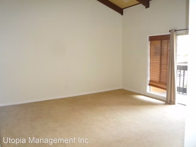 17189 W Bernardo Dr San Diego, CA 92127 photo 2