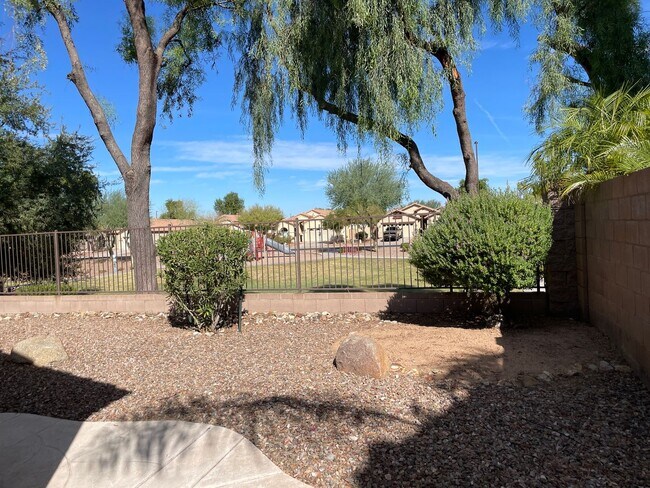 1434 E Clark Dr Gilbert, AZ 85297 photo 4