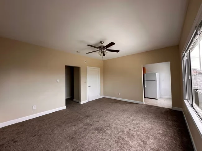 624 Brooklyn Ave Oakland, CA 94606 photo 3