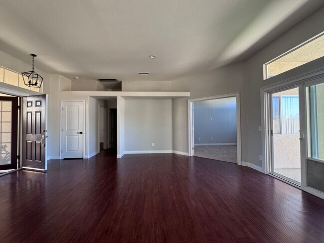 26835 Monseratt Ct Murrieta, CA 92563 photo 5
