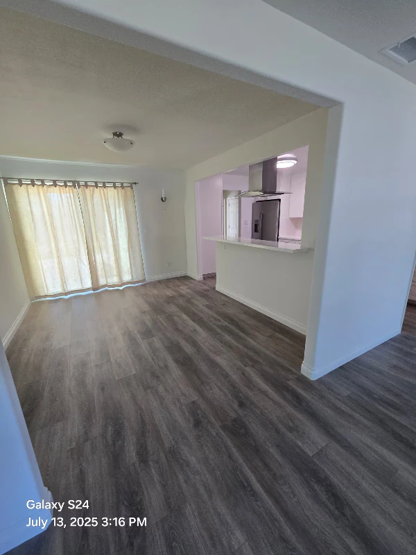 9310 Manor Dr La Mesa, CA 91942 photo 2