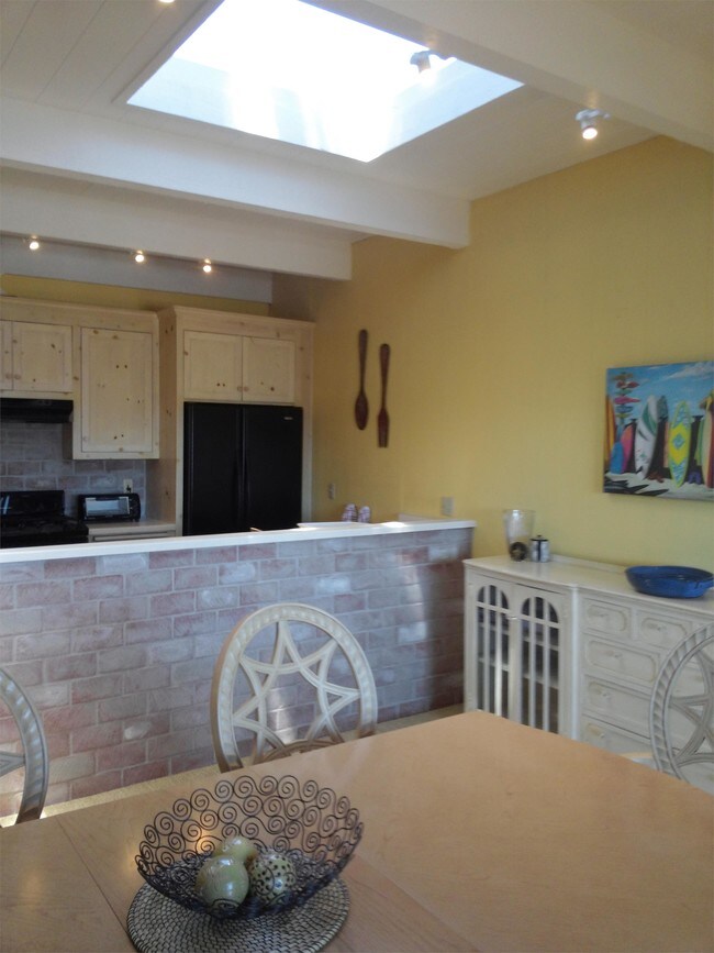 242 4th Ave Santa Cruz, CA 95062 photo 5