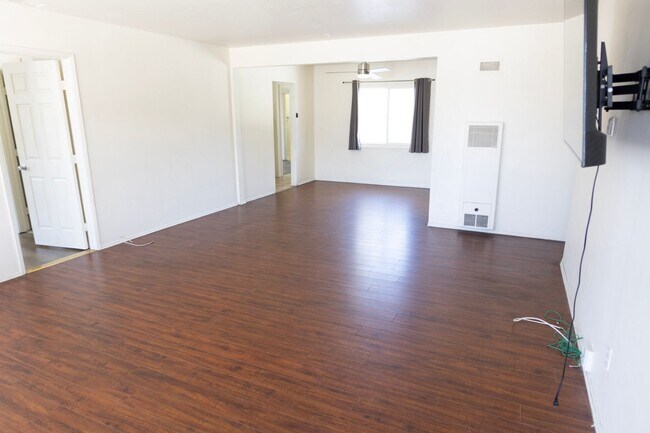 5086 55th Pl San Diego, CA 92115 photo 4