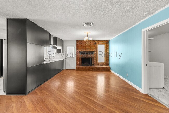 2846 W Villa Rita Dr Phoenix, AZ 85053 photo 4