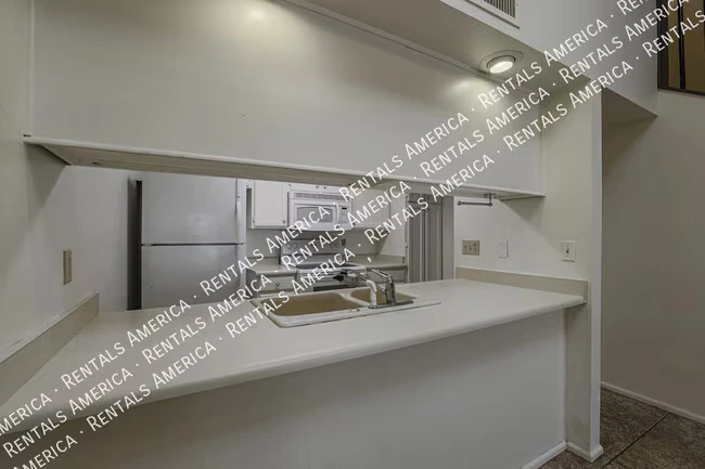 633 W Southern Ave Tempe, AZ 85282 photo 5