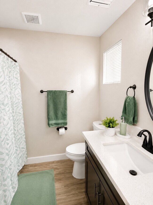 3757 W Joan De Arc Ave Phoenix, AZ 85029 photo 4