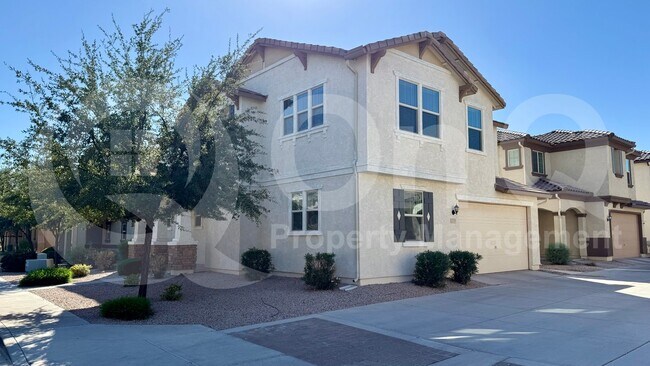 270 N Scott Dr Chandler, AZ 85225 photo 2
