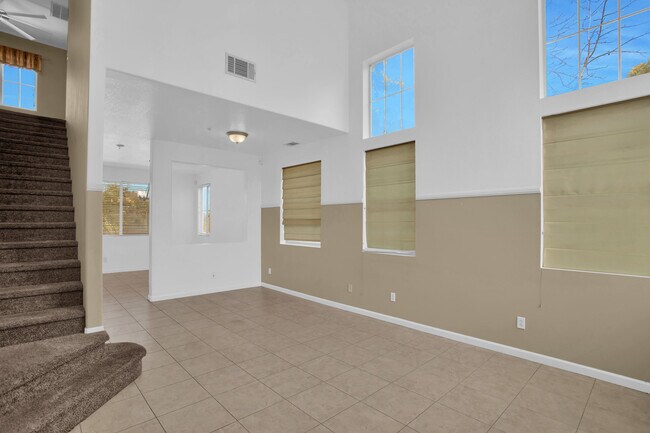225 Melinda Way Oceanside, CA 92057 photo 4
