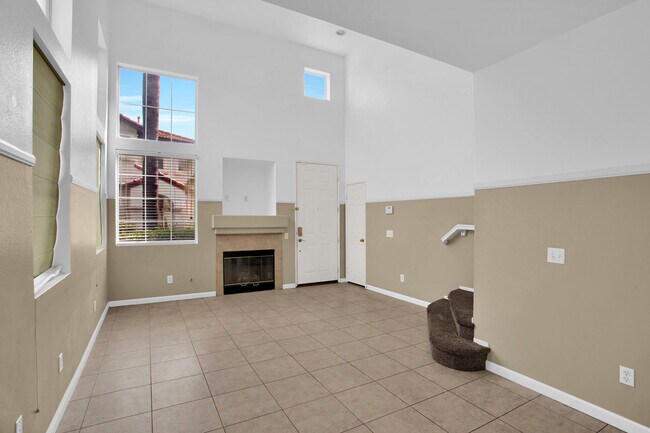 225 Melinda Way Oceanside, CA 92057 photo 3