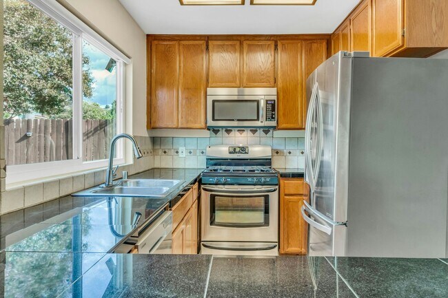 2166 Pueblo Glen Escondido, CA 92027 photo 4
