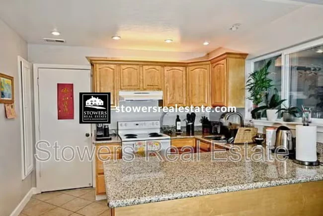 112 Summerwood Pl Concord, CA 94518 photo 4