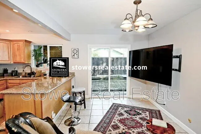 112 Summerwood Pl Concord, CA 94518 photo 3