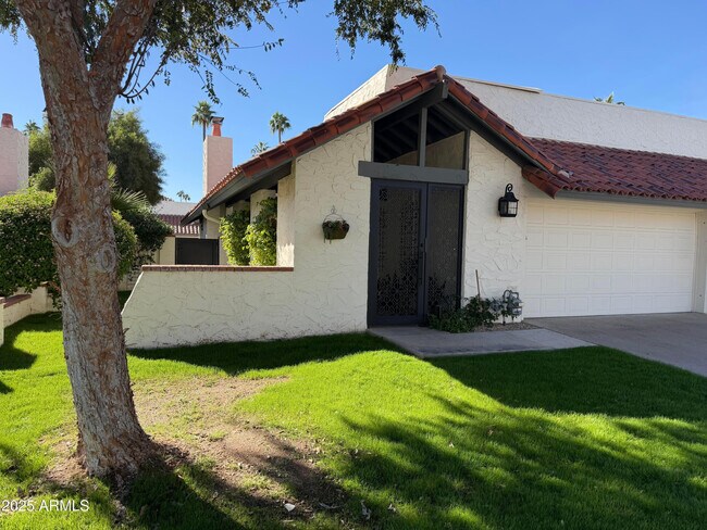 5822 N Scottsdale Rd Scottsdale, AZ 85253 photo 3