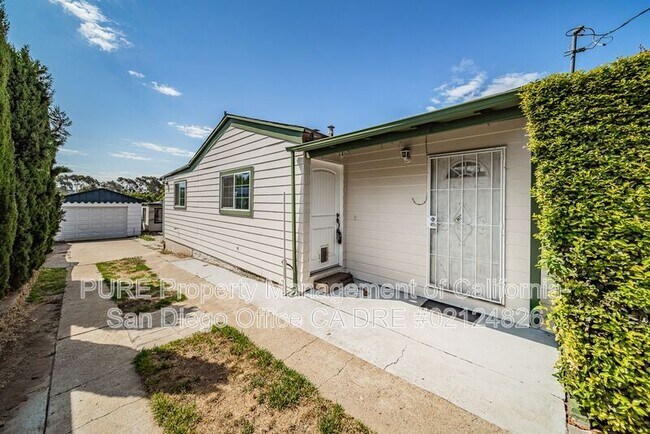 2334 E 32nd St National City, CA 91950 photo 2