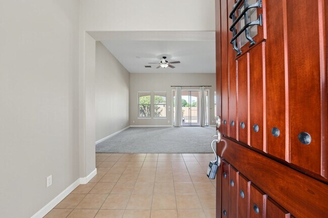 7813 S 31st Terrace Phoenix, AZ 85042 photo 4