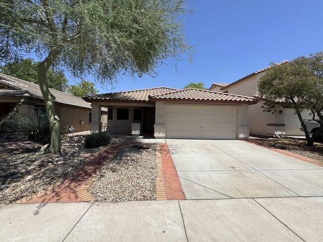 2330 W Blue Sky Dr Phoenix, AZ 85085 photo 2