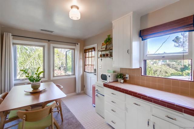 5438 Gilbert Dr San Diego, CA 92115