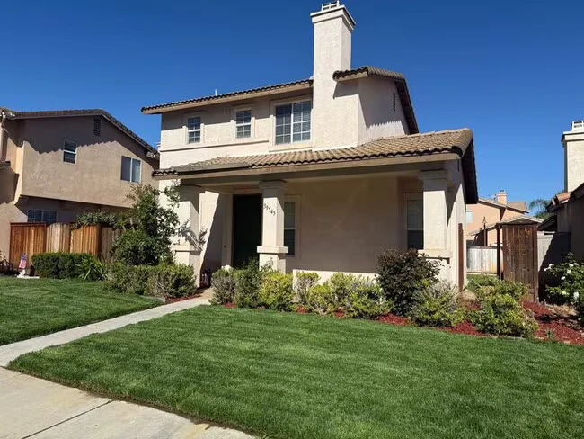 39545 Warbler Dr Temecula, CA 92591 photo 2