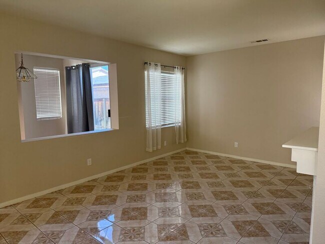 39545 Warbler Dr Temecula, CA 92591 photo 4