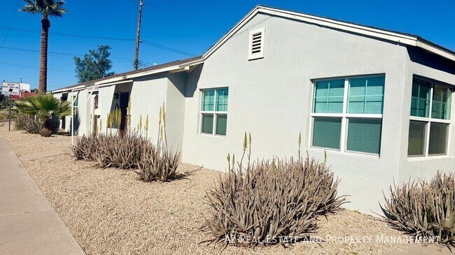 1509 N 15th Ave Phoenix, AZ 85007 photo 3