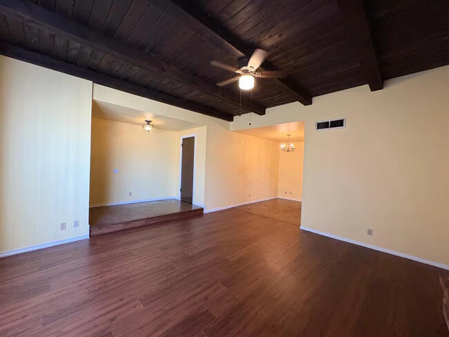 64 W Brown Rd Mesa, AZ 85201 photo 5