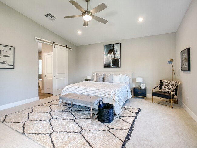 8031 N 14th Pl Phoenix, AZ 85020 photo 4