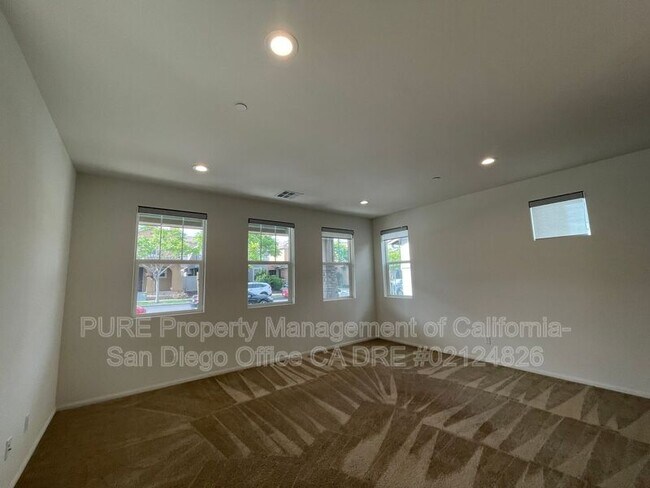 1321 Pershing Rd Chula Vista, CA 91913 photo 3