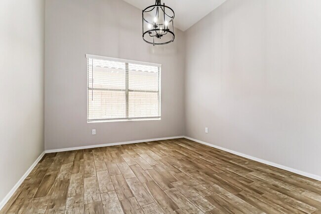 17205 N Chance Dr Surprise, AZ 85374 photo 5