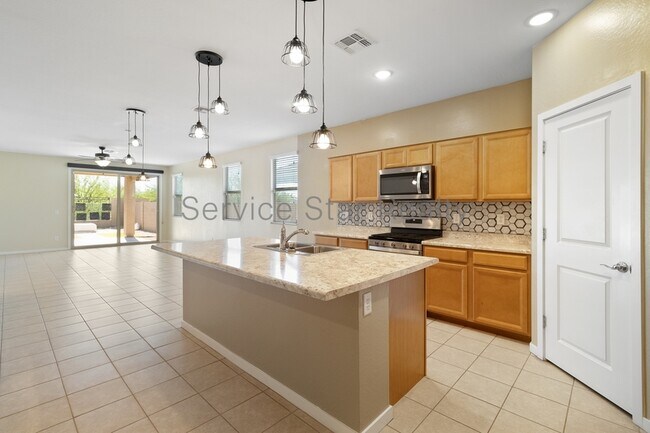 40185 W Williams Way Maricopa, AZ 85138 photo 4