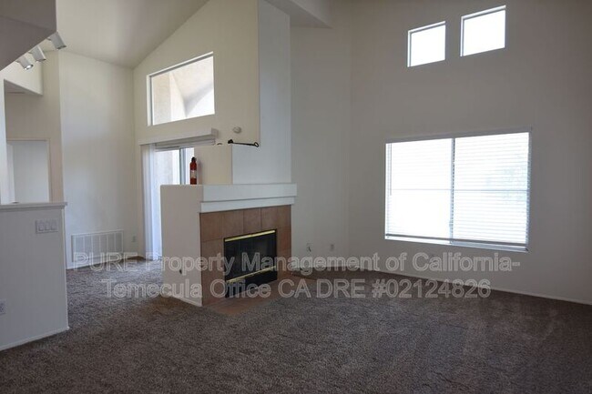 5560 Renaissance Ave San Diego, CA 92122 photo 3