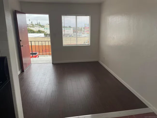 913 Highland Ave National City, CA 91950 photo 3