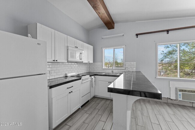 692 W Wickenburg Way Wickenburg, AZ 85390 photo 4
