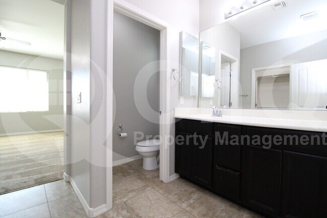 943 E Jacob St Chandler, AZ 85225 photo 2