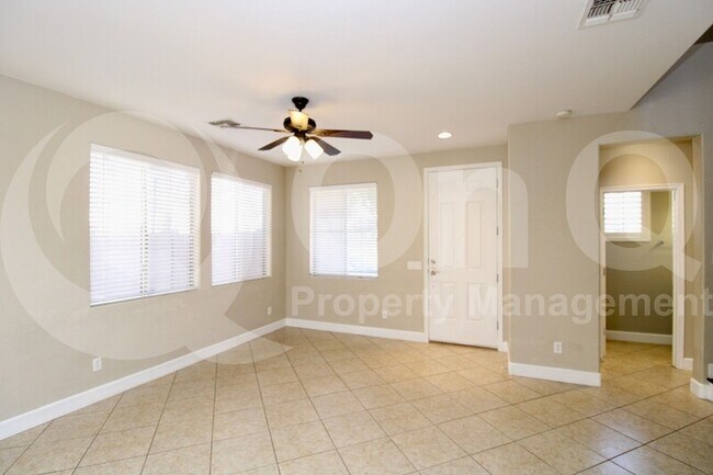 961 E Ranch Rd Gilbert, AZ 85296 photo 4