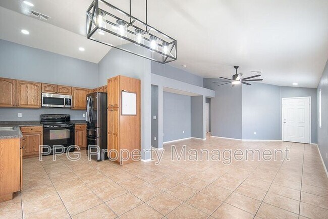 15500 N 136th Ln Surprise, AZ 85374 photo 4