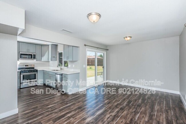 113 Madison St Oceanside, CA 92057 photo 5