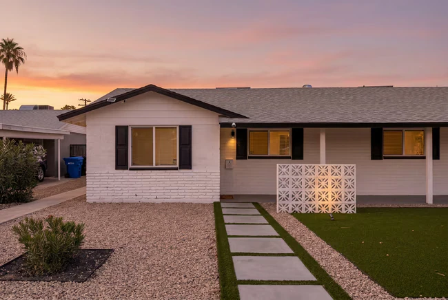 4615 N 14th St Phoenix, AZ 85014 photo 2