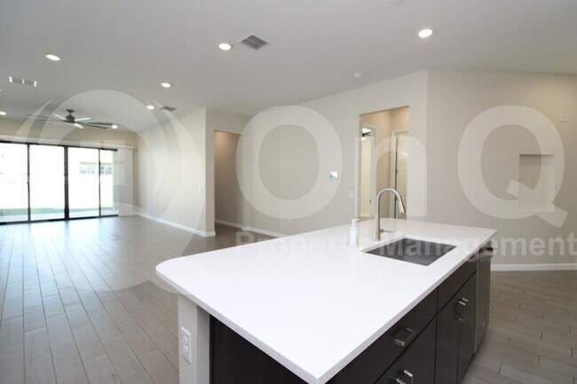 17535 N 50th Way Scottsdale, AZ 85254 photo 4