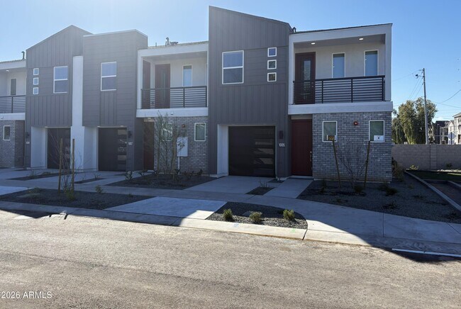 1009 E Pasadena Ave Phoenix, AZ 85014 photo 5