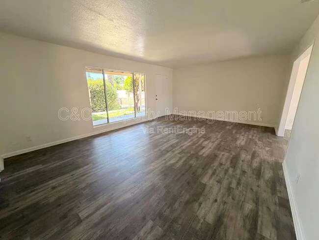 219 Plymouth Dr Vista, CA 92083 photo 5
