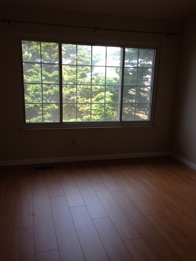 369 Barbara Ln photo 5