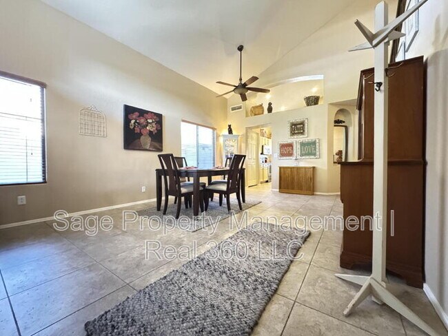 4283 E Shannon St Gilbert, AZ 85295 photo 3