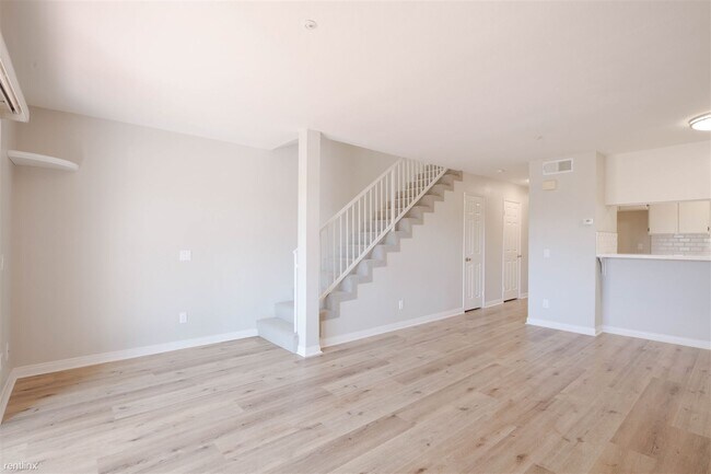 5704 Cam Del Cielo Bonsall, CA 92003 photo 3