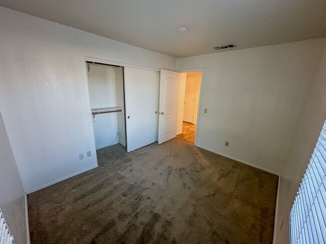 8325 W Bloomfield Rd Peoria, AZ 85381 photo 5