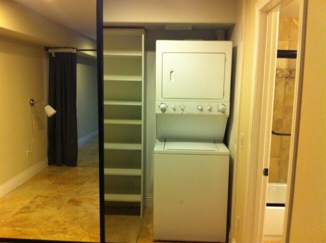3967 Nobel Dr San Diego, CA 92122 photo 4