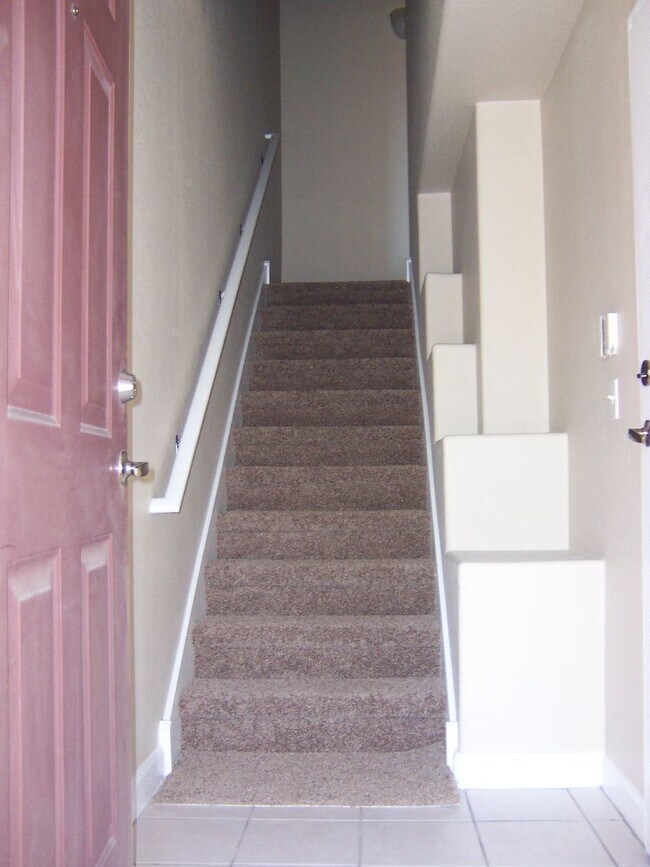 4455 E Paradise Vlg Pkwy S Phoenix, AZ 85032 photo 2