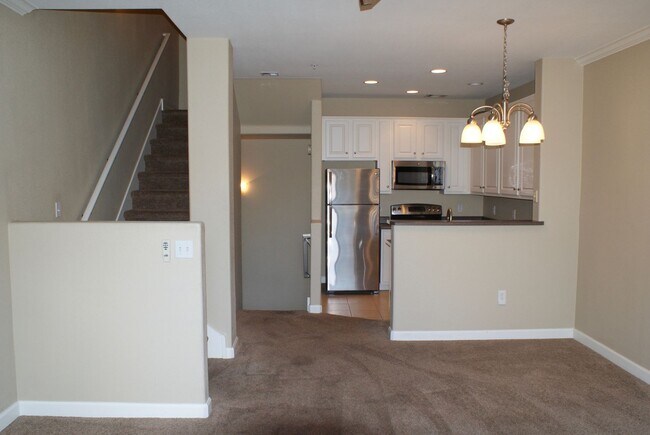4455 E Paradise Vlg Pkwy S Phoenix, AZ 85032 photo 5
