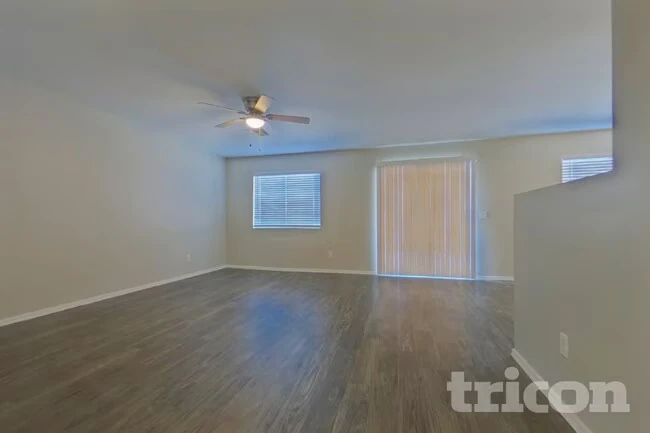 23683 W Huntington Dr Buckeye, AZ 85326 photo 3